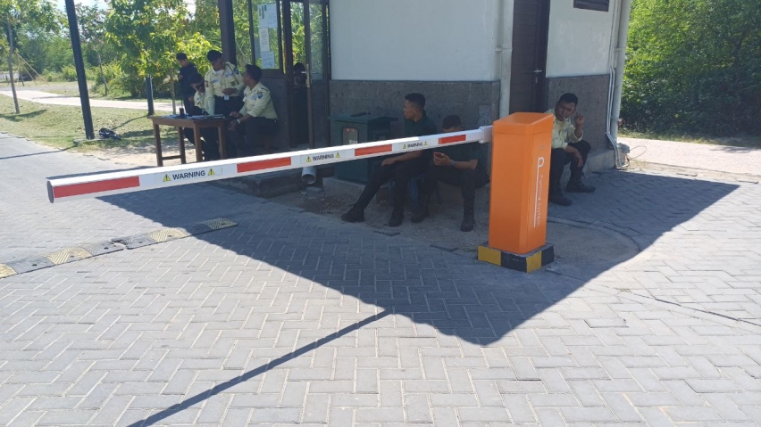 Sistem Portal Otomatis Khusus Kawasan Industri dan Pabrik