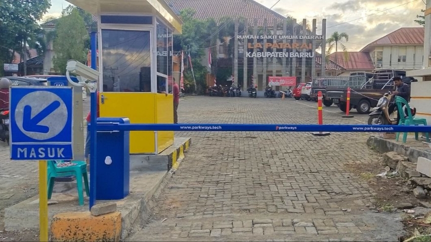 Pemasangan Parkways Ticketing System di RSUD Lapatarai Barru, Sulawesi Selatan