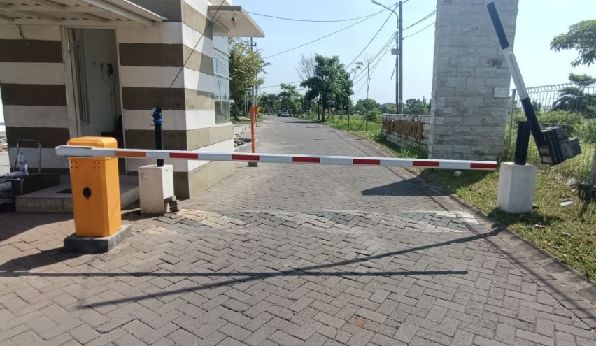 Portal Otomatis sebagai Solusi Pengamanan Modern di Perumahan Bar