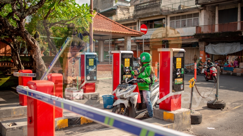 Denpasar Maju, Parkir Modern: BSS Parking Jadi Pionir Sistem Parkir Pintar