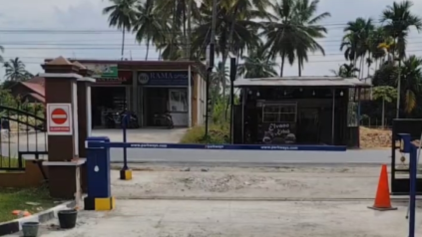 Pemasangan Palang Portal Manual di Pengadilan Negeri Tanjung Pati, Sumatera Barat